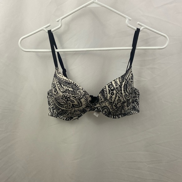 Victoria’s Secret Black White Rhinestone Lined Demi 34C Bra - Picture 1 of 11